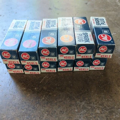 NEW GENUINE GM ACDelco Spark Plugs R45XLS each - Image 1 of 2