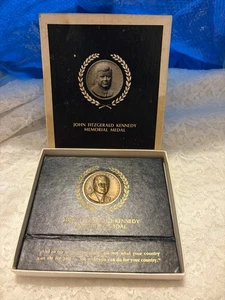 Official John Fitzgerald Kennedy Memorial Bronze Medal 1964 - Picture 1 of 2