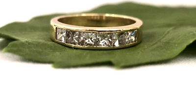 Conjunto de anillo de diamantes de 1 quilate de oro amarillo talla princesa de 18 quilates para mujer Foto 1 de 4