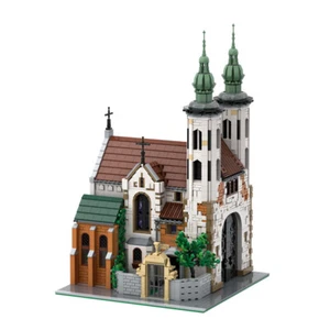 Pequeña Iglesia Medieval Modelo con Sacristía 3056 Piezas Juguetes de Construcción MOC Construir - Imagen 1 de 7