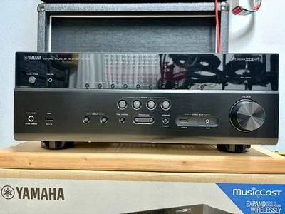 Yamaha RX-V683 DTS:X Dolby Atmos AirPlay Bluetooth WiFi AV-Receiver - Bild 1 von 3