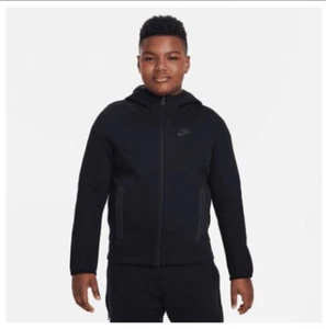 Nike Boys Sportswear Tech Fleece Full Zip Hoodie, Black - Size Meduim  + - Picture 1 of 1
