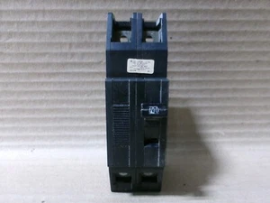 Disyuntor Zinsco HQCB HQCB2100 2 polos 100 amperios 240 V - Imagen 1 de 1