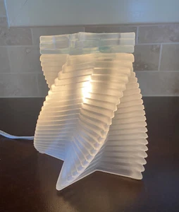 SCENTSY SHOOTING STAR AWARD WARMER - RARE - Picture 1 of 3