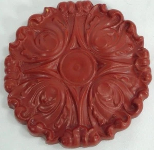vintage red plastic molding house decoration wall plaque 5.75" diameter 1" thick - Picture 1 of 8