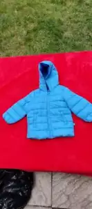 Giacca con cappuccio Benetton bambino ragazzo blu taglia 9-12 mesi 74 cm - Foto 1 di 3