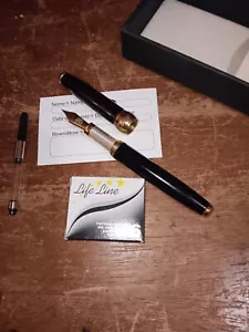 Penna stilografica Grifos con accessori + inserto originale - Foto 1 di 7