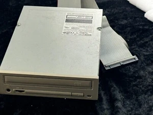 TEAC CD-ROM Drive Internal CD-56E - Picture 1 of 4
