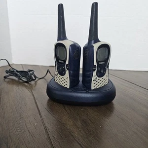 Uniden UH043SX-2 UHF 80 Channel Handheld Radio Set Of 2 W/Twin Charger - Picture 1 of 11