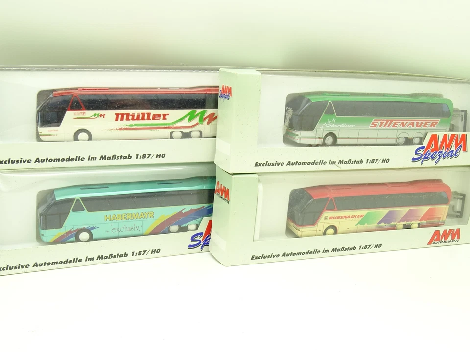 AWM 1/87 HO - Lotto Di 4 Auto Autocarro Neoplan Starliner B - Immagine 1 di 1