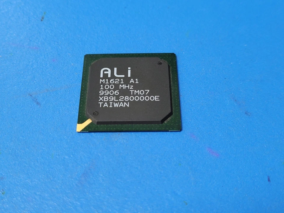 (1 PC) M1621A1 ALI IC BGA 100MHZ M1621A1-100MHZ Foto 1 de 4