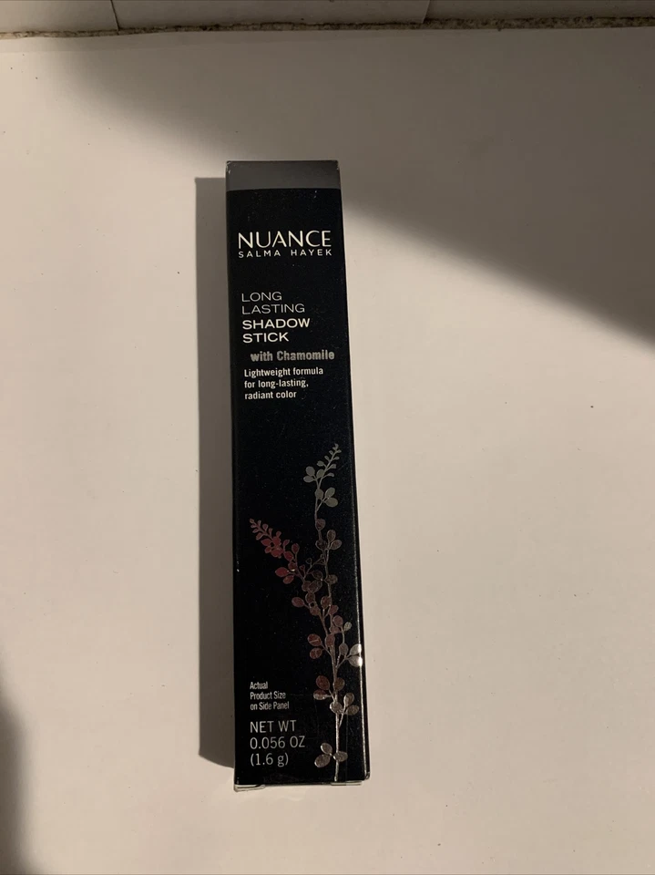 Barra de sombra de larga duración Nuance Salma Hayek carbón brillante 855 Foto 1 de 3