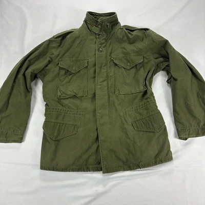 US Military M65 Cold Weather Field Coat OG107 Green Medium Regular 50/50 Nylon - Image 1 of 4