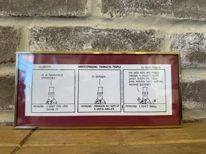 Tira de cómics de arte de escritorio vintage Dilbert por Scott Adams Classcom Inc enmarcada en relieve - Imagen 1 de 3