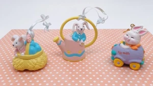 Avon The Gift Collection Vintage Mini Easter Decoration Ornaments - Lot of 3 - Picture 1 of 9