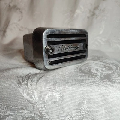 Edelbrock Valve Cover Aluminum Crank Case Breather  Foto 1 de 4