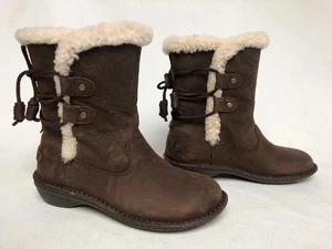 UGG Women's Akadia Stout Brown Leather Winter Boots 1007760 Size 6 - Picture 1 of 8