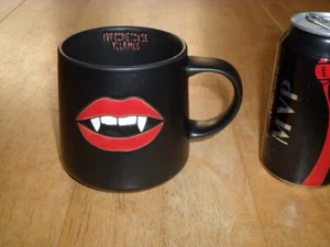 VAMPIRE MOUTH WITH FANGS, [3-D] IMAGES, JUMBO SIZE, Ceramic Coffee Cup / Mug - Picture 1 of 10