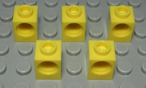 Lego Technic Brick 1x1 Yellow 5 Pieces - Picture 1 of 1