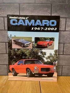 Standard Catalog of Camaro 1967-2002 by Gunnell, John (2002) Krause Publications - Imagen 1 de 6