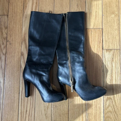 Botas hasta la rodilla de cuero negro Banana Republic con cremallera dorada talla 6 1/2 Foto 1 de 4