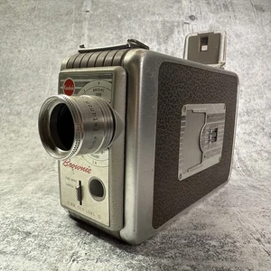 Macchina fotografica vintage Kodak Brownie 8mm modello II ottime condizioni testata - Foto 1 di 9