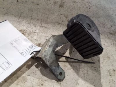 Nissan Frontier 2009-2019 bocina de nota de tono bajo OEM 256209BN0A Foto 1 de 4