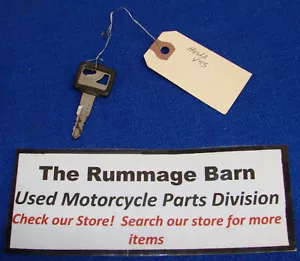80s HONDA V45 IGNITION KEY --- Code C81 - Foto 1 di 2
