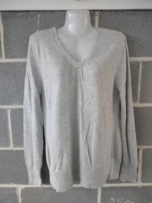 Jaclyn Smith Sweater Blouse Light Gray V Neck Dolman Sleeve Stretch Size Large - Image 1 of 4