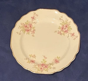 Beautiful W S George Lido Bread Plate White Scalloped With Gold Rim 1940’s 6.5” - Picture 1 of 4