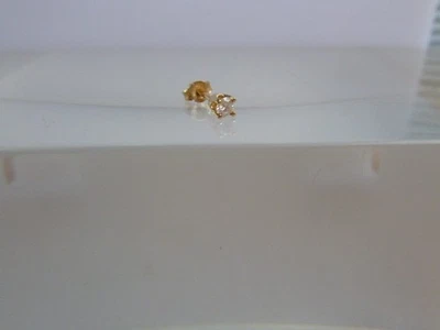 Pendiente perforado vintage de oro amarillo de 14 quilates con diamante de 2,25 mm - 1 solo Foto 1 de 4