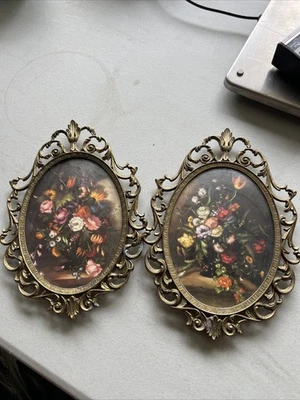 2 cuadros florales convexos con marco ornamentado de metal ovalado de colección hechos en Italia Foto 1 de 4