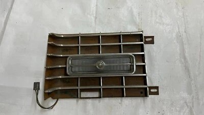 1967 1968 年凯迪拉克 DeVille 停车灯烧烤装饰灯成型板镀铬  — 第 1/4 张图片