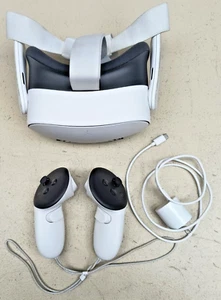 Meta Quest 3s 128GB (WiFi) White Standalone VR Headset With Controllers - Picture 1 of 7