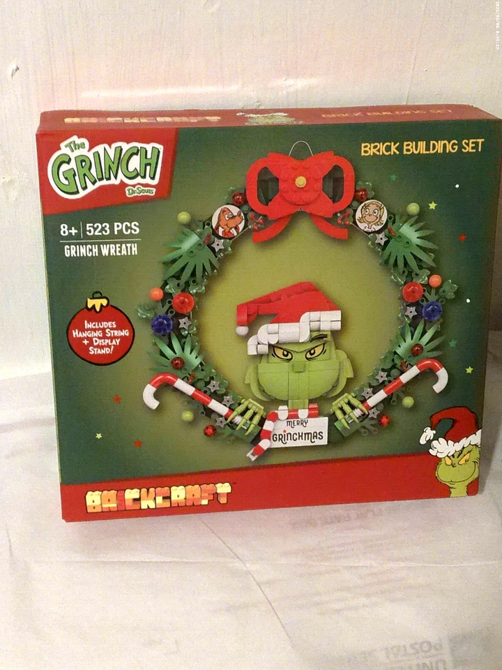 Brickcraft  Dr Seuss  Grinch Wreath  Brick Building Set  523 Pieces  Compatible - Image 1 of 4