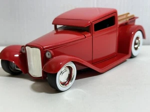 JADA D-RODS 1932 FORD RED 1:24 DIECAST MODEL CAR NEW NO BOX - Picture 1 of 13