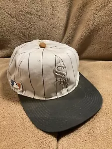 Vintage SnapBack Hat Chicago White Sox MLB Side Logo Pinstripe Hat 90s - Picture 1 of 12