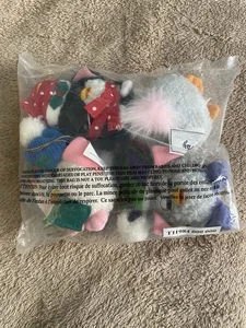 Juego completo de 4 adornos navideños de felpa FURBY de colección sellados de fábrica 1999 - Imagen 1 de 7