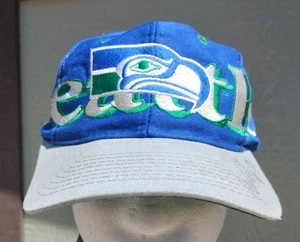 Gorra vintage años 80 LOGO 7 Seattle Seahawks deletreada. Ed "Demasiado Alto" Jones Automático - Imagen 1 de 15