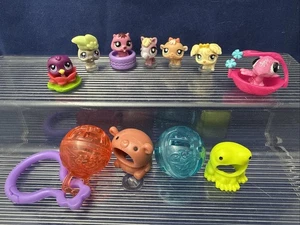 Littlest Pet Shop Teensies Teeniest Tiniest 7 Haustiere plus Zubehör Seepferdchen - Bild 1 von 6