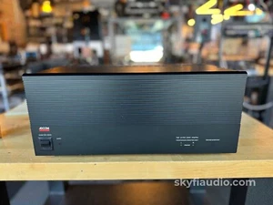 Adcom GFA-555 MKII Amplifier- Serviced - Picture 1 of 13
