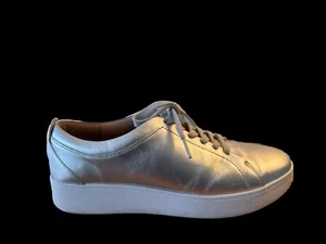 Fit Flop Rally Silber Leder Sneaker 9 - Bild 1 von 7