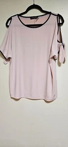 Woman's rose pink and black scoop neck slit sleeve tie up Ivanka Trump blouse - Picture 1 of 7