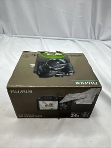 Fujifilm FinePix S4200 HDMI Black Digital Camera.    cs - Picture 1 of 7