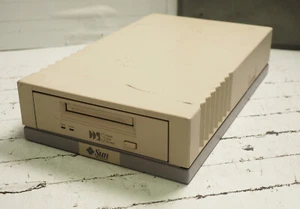 SUN Microsystems P/N 599-2107-01 DDS3 external SCSI tape drive (TBU 3702377-02) - Picture 1 of 9