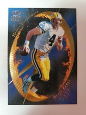 1998 Pacific Crown Royale Brett Favre MASTER PERFORMERS card #8