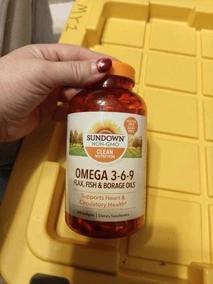 TD2-Sundown Triple Omega 3-6-9, aceite de lino, pescado y borraja, 200 geles blandos caducidad 26/01 Foto 1 de 4