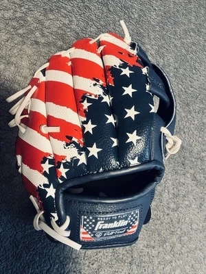 Franklin 22900 RHT 9.5” Estrellas y Rayas Patriótico 🇺🇸Guante T-Ball FORMA INCREÍBLE Foto 1 de 4