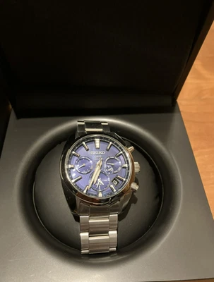 Seiko Astron 5x SBXC019 Solar GPS esfera azul doble hora 42,7 mm hora mundial para hombre Foto 1 de 4