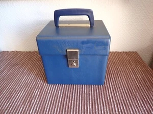 QUALITY 1970's 7" SINGLES CARRY CASE - HOLDS 50 - BLUE - WITH KEY - Picture 1 of 7